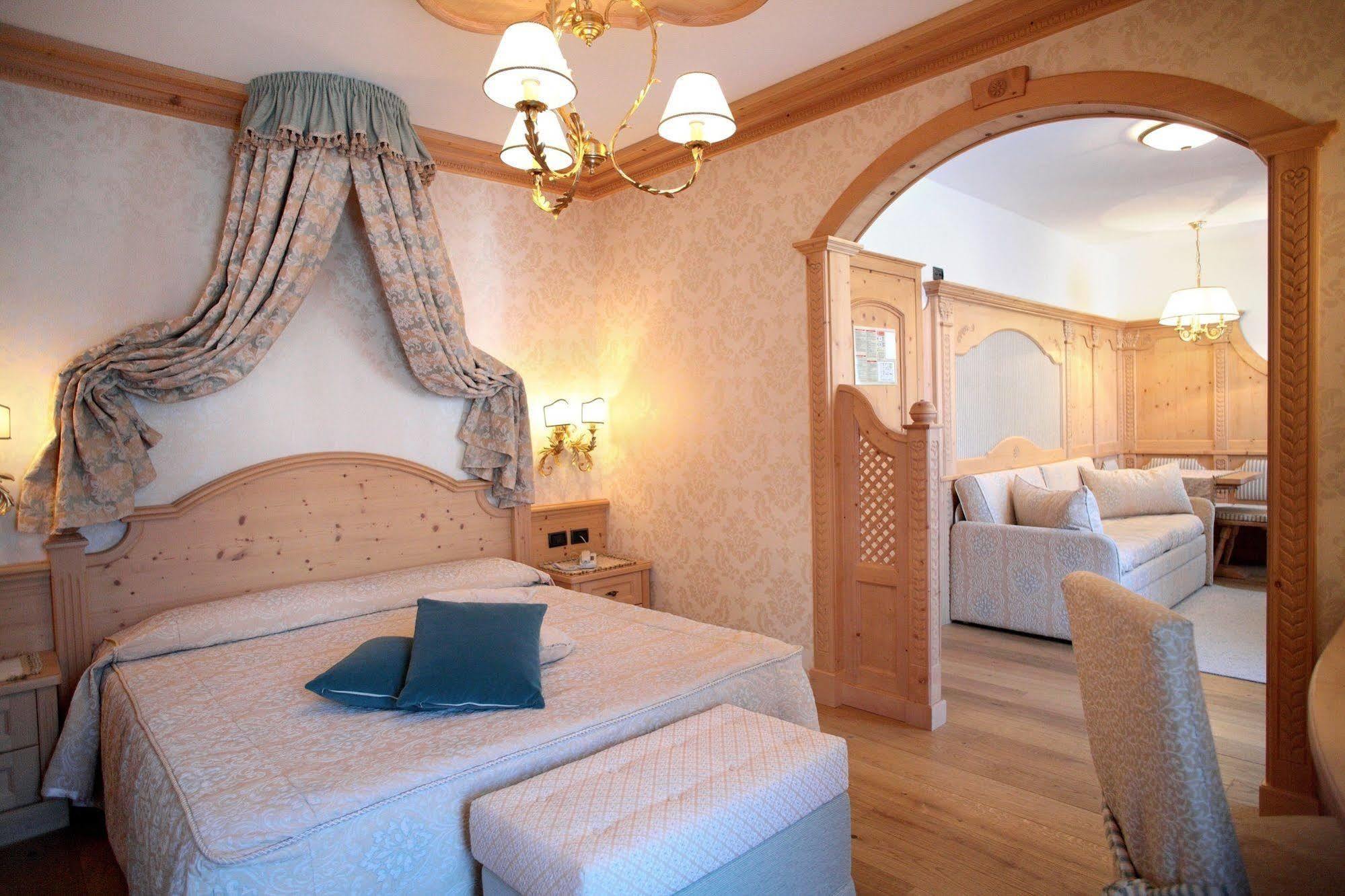 Hotel Colbricon Beauty&Relax San Martino Di Castrozza Esterno foto