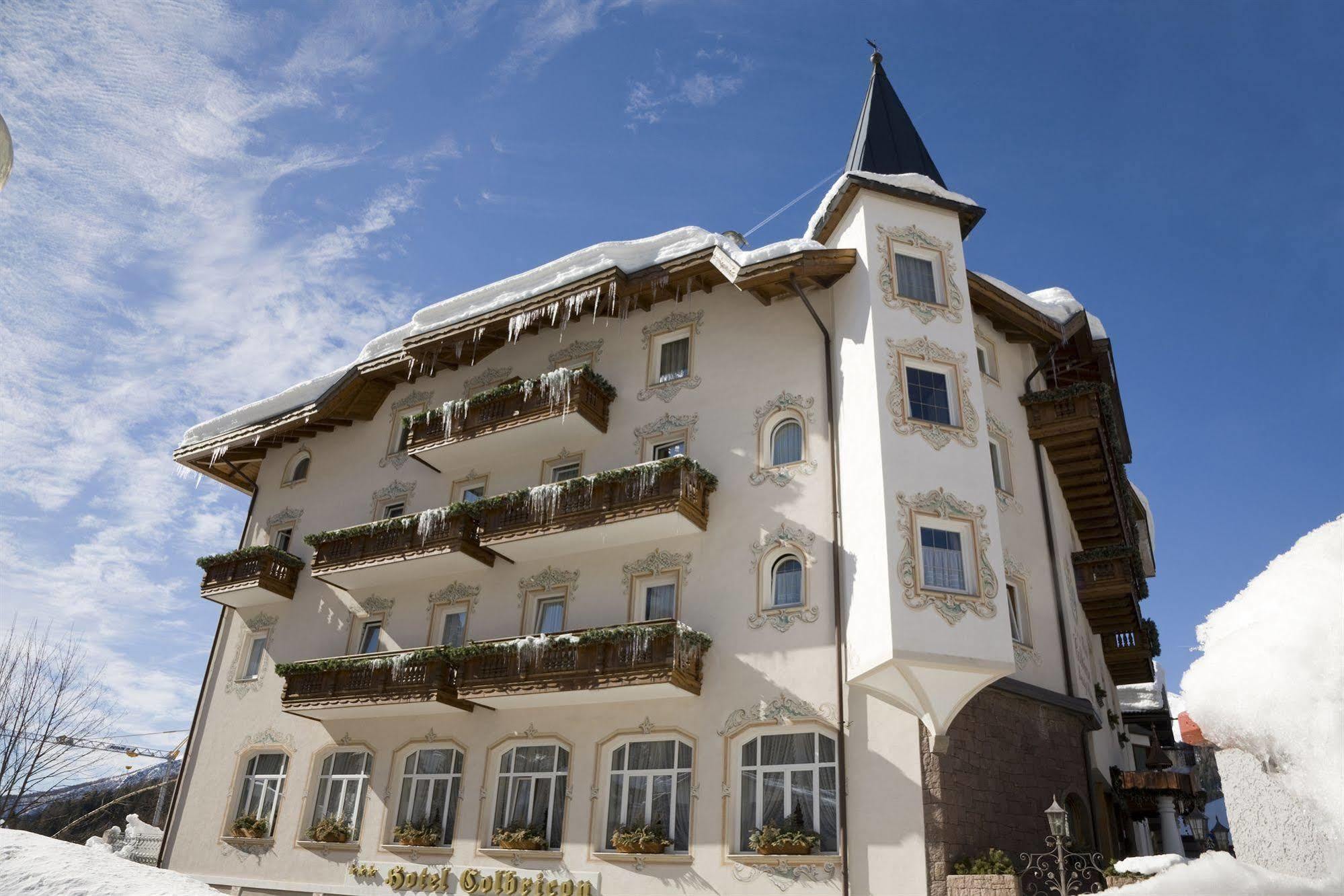 Hotel Colbricon Beauty&Relax San Martino Di Castrozza Esterno foto